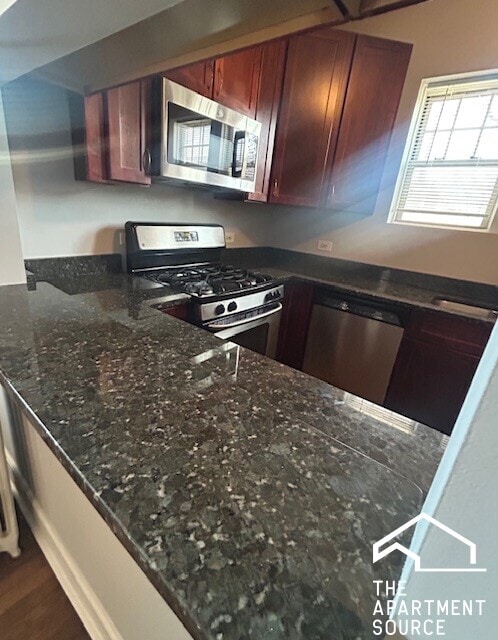 72 Pine Ave in Riverside, IL - Foto de edificio - Building Photo