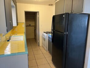 223 E 2nd St in Mesa, AZ - Foto de edificio - Building Photo