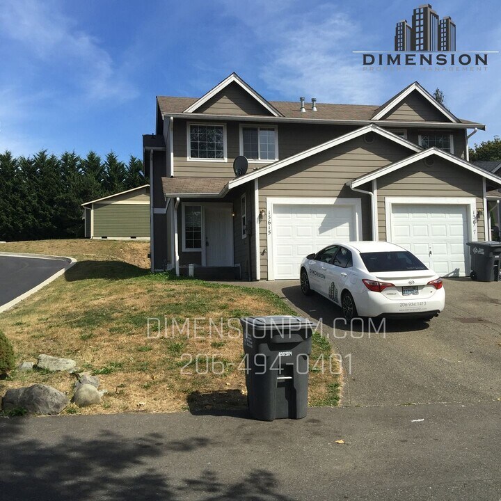 13617 114th Ave E in South Hill, WA - Building Photo