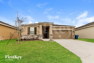 348 Corbel Ln in Bartow, FL - Building Photo