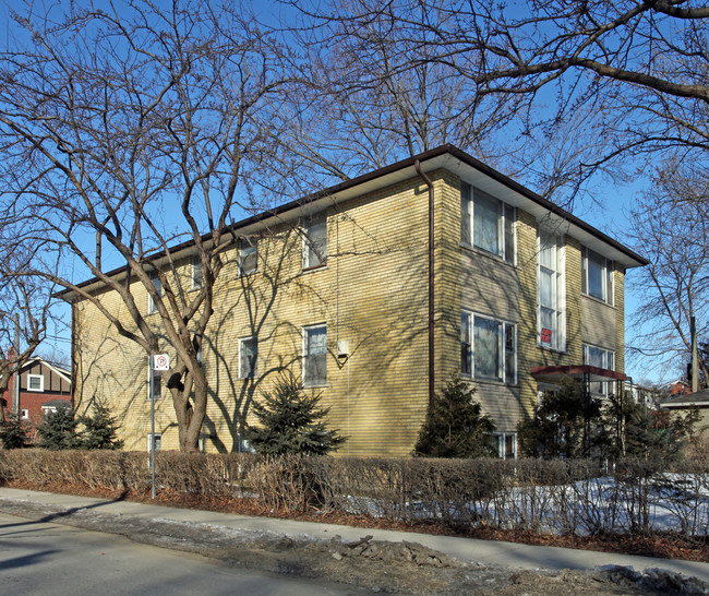 2566 Lake Shore Blvd W in Toronto, ON - Building Photo - Building Photo