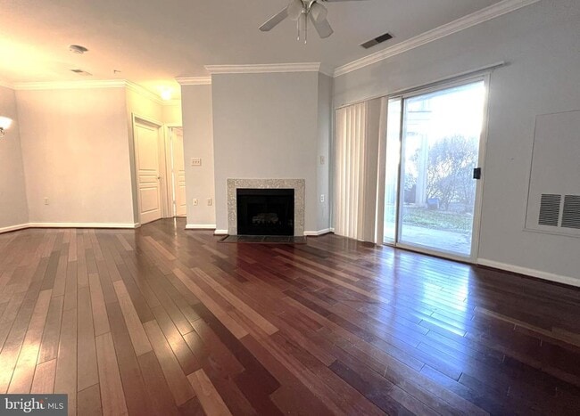 12919 Alton Square in Herndon, VA - Building Photo - Building Photo