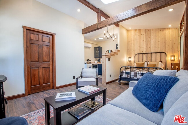 1722-1722 1/2 N Stanley Ave in Los Angeles, CA - Building Photo - Building Photo