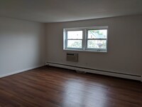 33 Windermere Ave photo'