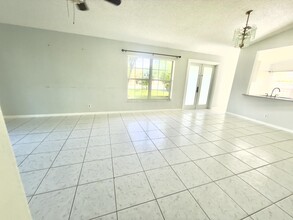 10141 Boynton Pl Cir in Boynton Beach, FL - Building Photo - Building Photo