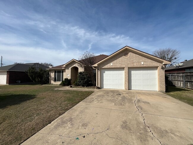 2523 Creek Dr in Harker Heights, TX - Foto de edificio - Building Photo