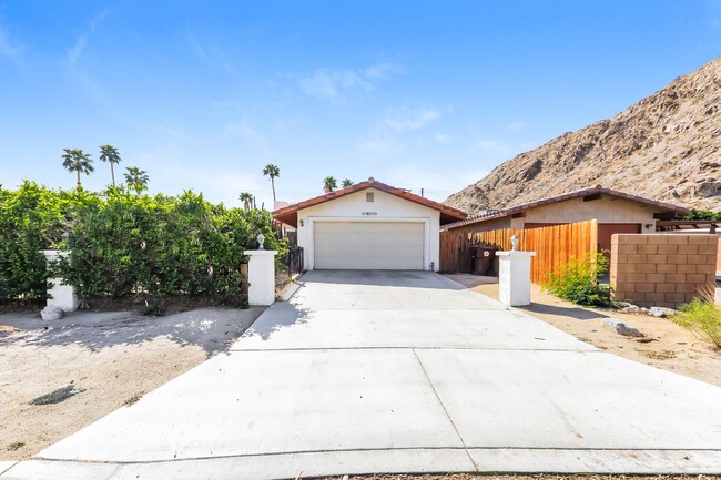 property at 77201 Calle Sonora