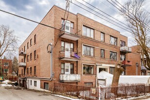 4970 Édouard-Montpetit Boul in Montréal, QC - Building Photo