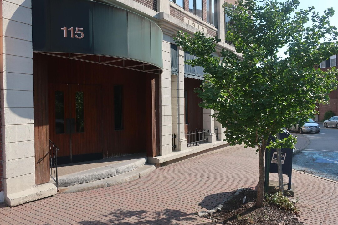 115 Franklin St, Unit Suite 3C in Bangor, ME - Building Photo