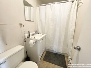 1572 Tremont St, Unit 3 in Boston, MA - Building Photo - Building Photo