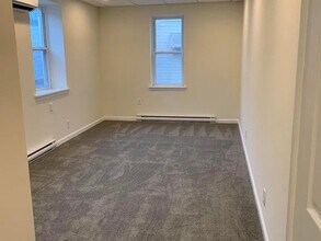 1105 E Snyder Ave in Philadelphia, PA - Building Photo - Building Photo