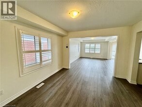 143 Ridge Rd in Cambridge, ON - Building Photo - Building Photo