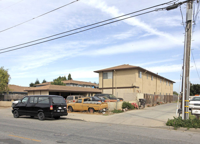 1055 Rider Ave in Salinas, CA - Building Photo - Building Photo