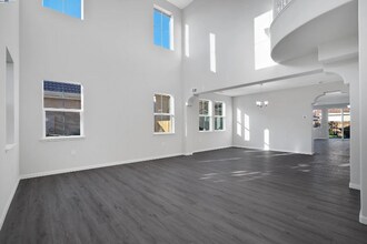 161 Nabor Ct in Tracy, CA - Building Photo - Building Photo