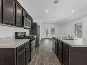 16821 Short Pnes Dr in Conroe, TX - Building Photo - Building Photo