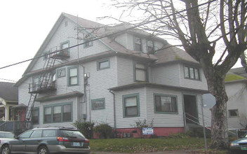 2312 SE Madison St in Portland, OR - Building Photo - Building Photo