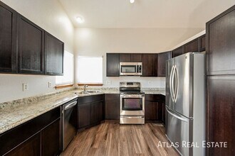 1233 S Alton Ct in Denver, CO - Building Photo - Building Photo