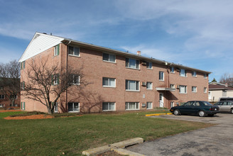 Grandview Manor Apartments in Grand Ledge, MI - Foto de edificio - Building Photo