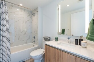 Cascade At Link in Miami, FL - Building Photo - Interior Photo