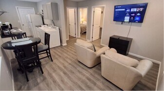 205 Stone St NW in Huntsville, AL - Building Photo