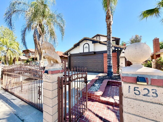 1523 Apple Creek Dr in Perris, CA - Foto de edificio - Building Photo