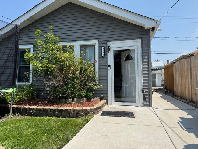 property at 3631 S 55th Ct