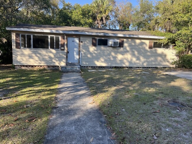 property at 505 W Hubbard Ave