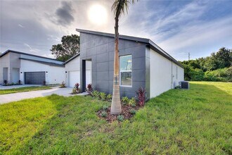 314 Royal Palm Wy in Winter Haven, FL - Building Photo - Building Photo
