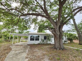 503 N Georgia Ave in Cocoa, FL - Building Photo