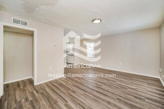 17407 Ridgeton Dr in Cleveland, OH - Building Photo - Building Photo