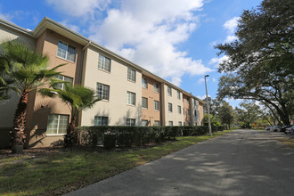 San Lorenzo Terrace in Tampa, FL - Building Photo - Building Photo