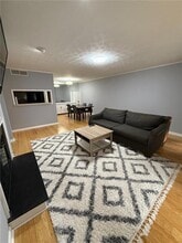 202 Dunbar Dr in Dunwoody, GA - Building Photo - Building Photo