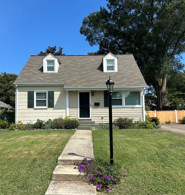 6621 Cavalier Dr in Alexandria, VA - Building Photo - Building Photo