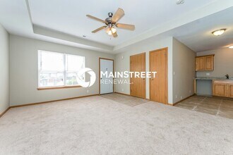 204 Palmer Ct in Pleasant Hill, MO - Building Photo - Building Photo