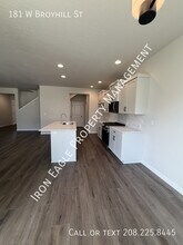 181 W Broyhill St in Meridian, ID - Building Photo - Building Photo