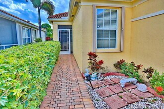7240 Cataluna Cir in Delray Beach, FL - Building Photo - Building Photo