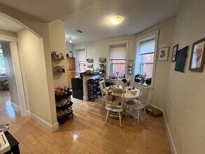 73 Lubec St in Boston, MA - Foto de edificio - Building Photo