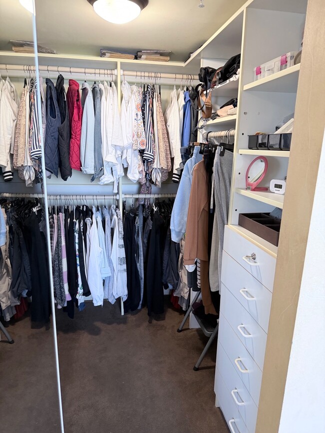 1900 Purdy Ave, Unit 1806 in Miami Beach, FL - Building Photo - Building Photo