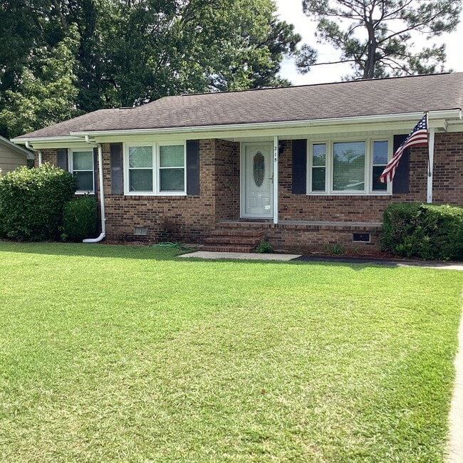 property at 215 Forestview Dr