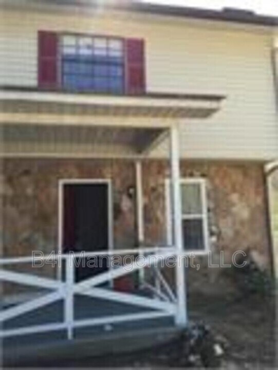 1224 Creek Forest Ct NW in Conyers, GA - Building Photo