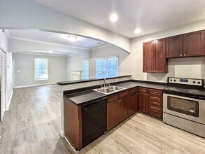 992 Sims Ave NW in Atlanta, GA - Building Photo - Building Photo