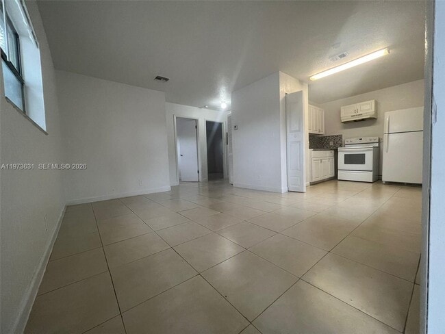 property at 921 NW 2nd Ave