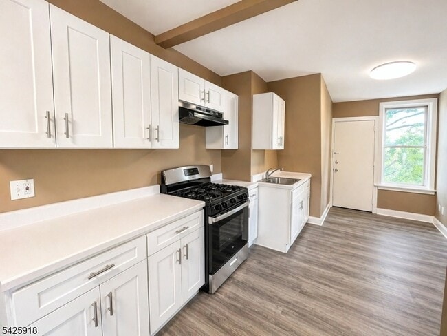 property at 33 Richelieu Terrace