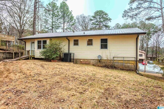 506 Vardar Ln in Irondale, AL - Building Photo - Building Photo