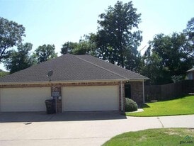 19518 FM 2493, Unit 19516 FM 2493 in Flint, TX - Building Photo