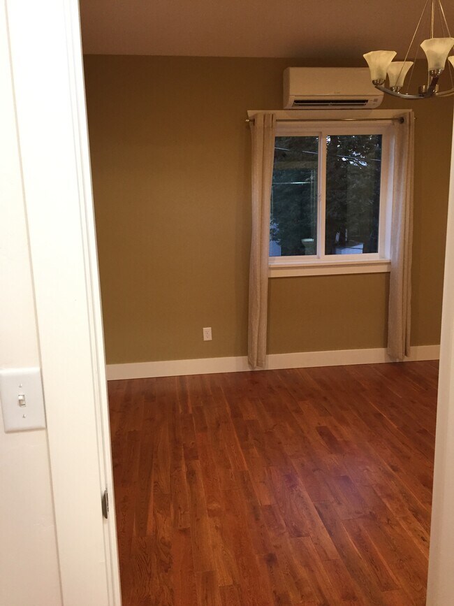 303 N Walnut St, Unit 1 in Ellensburg, WA - Building Photo - Building Photo