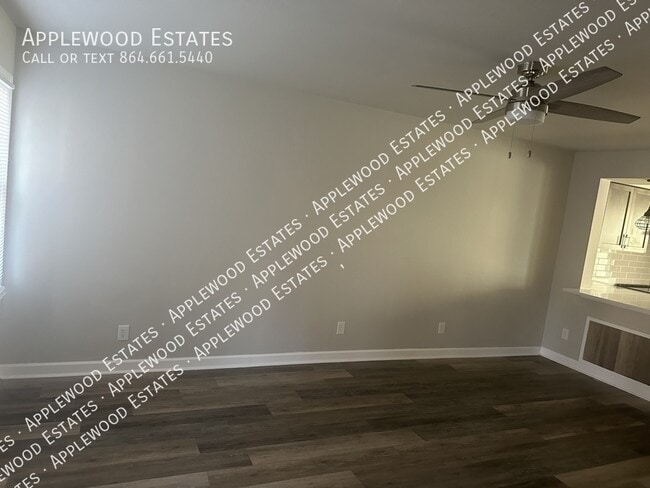 1434 Dover Rd in Spartanburg, SC - Building Photo - Building Photo