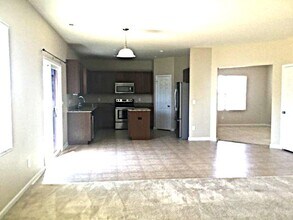 8921 Gray Willow Rd in Charlotte, NC - Building Photo - Building Photo