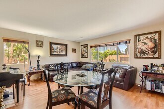 732 Silver Shoals Point in San Diego, CA - Building Photo - Building Photo