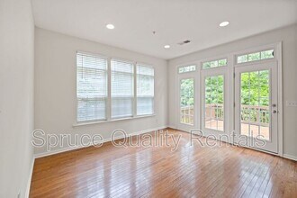119 Vintage Dr in Chapel Hill, NC - Building Photo - Building Photo